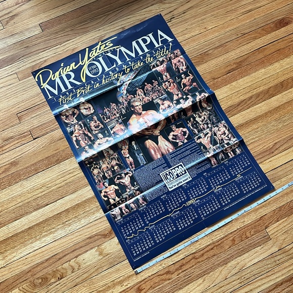 Vintage MuscleMag Calendar Poster / 1992 - Picture 6 of 7